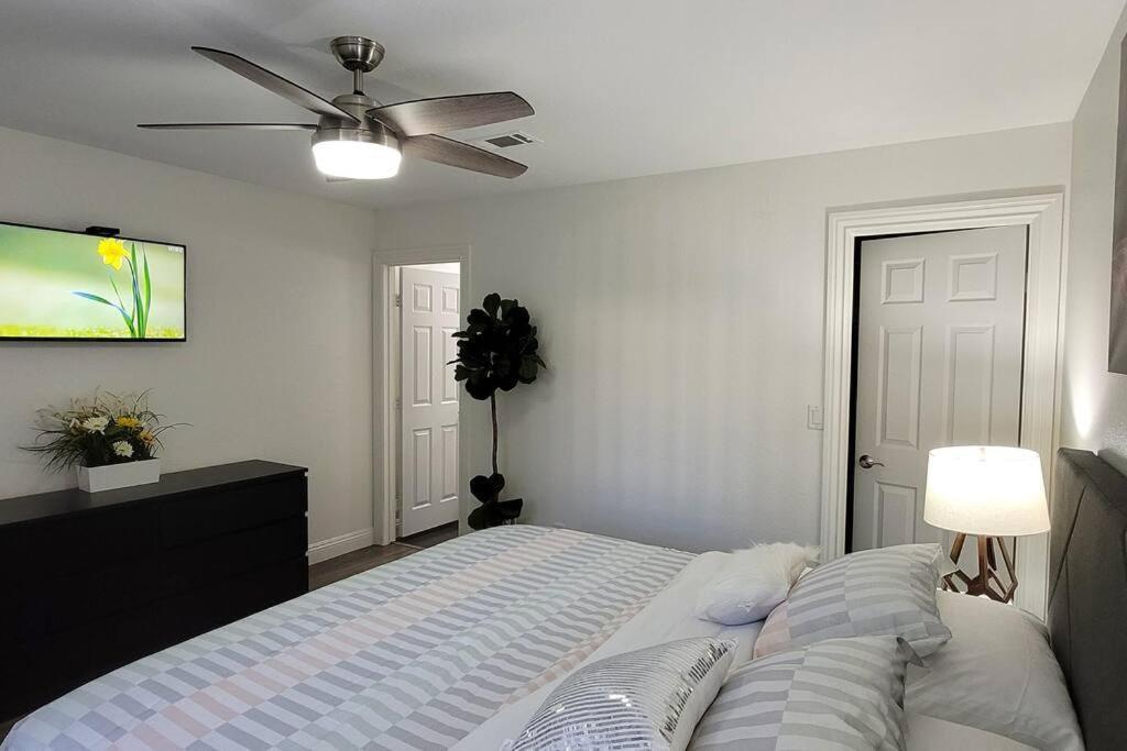 L - Fully Remodeled And Professionally Decorated 拉斯维加斯 外观 照片