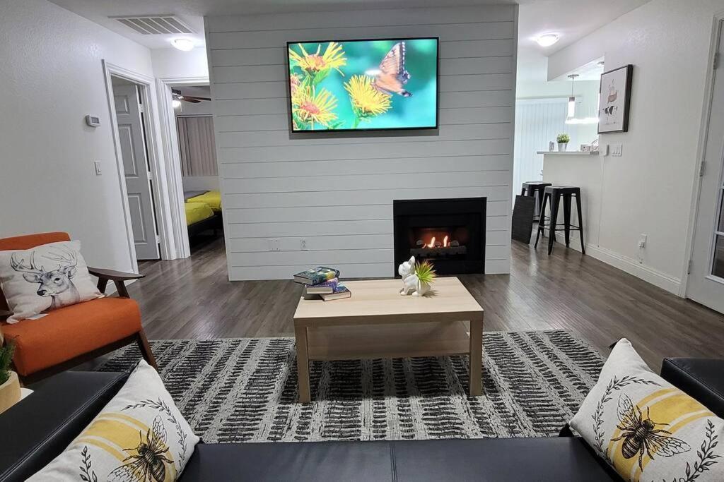 L - Fully Remodeled And Professionally Decorated 拉斯维加斯 外观 照片